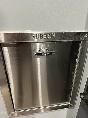 Rented by Delmark Realty LLC | media 44