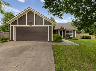 948 N Pine St, Olathe, KS 66061