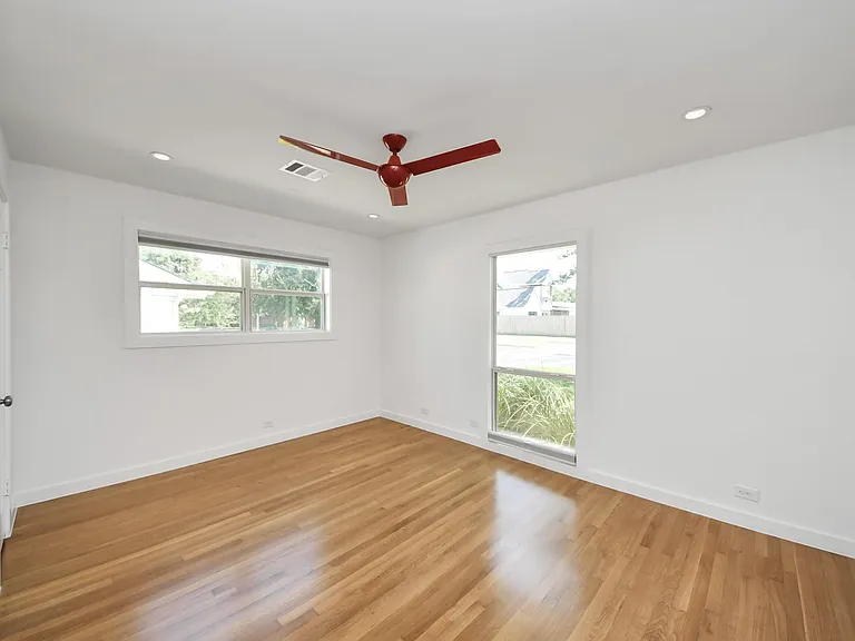 7610 Highmeadow Dr — Photo 36