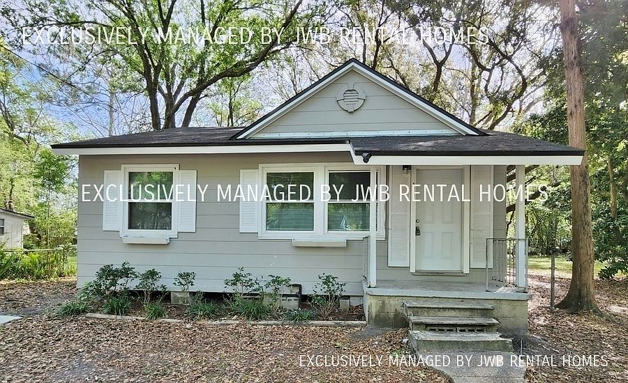 1st image of 1207 Dena St