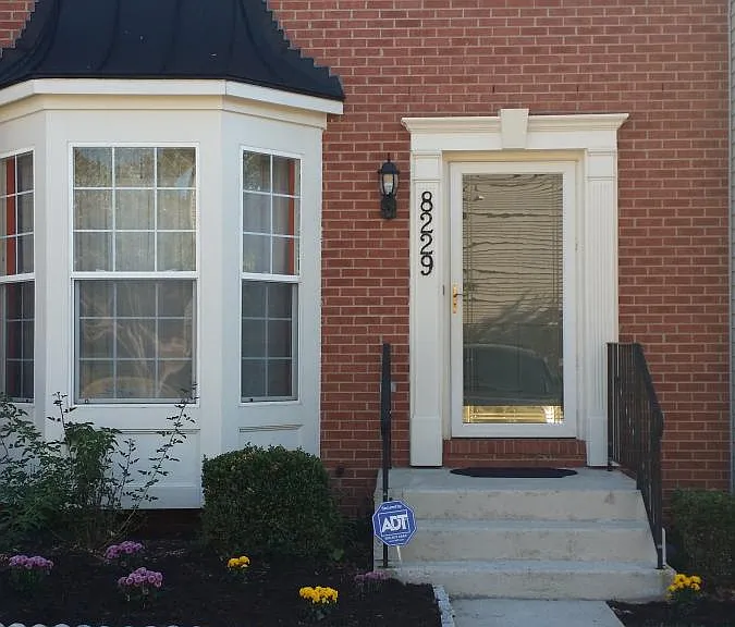 8229 Shooting Star Ln — Photo 1