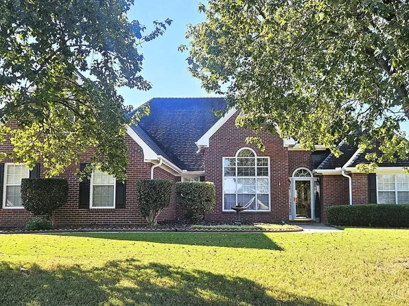 1016 Maria Dr, McDonough, GA 30253