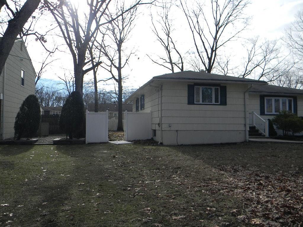 61 Madison Ave, Old Bridge, NJ 08857 Zillow