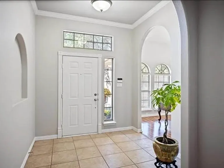 8336 Trinity Vista Trl — Photo 2