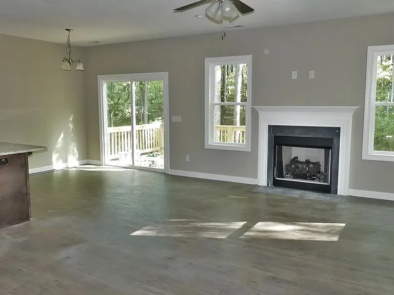 408 Washington St — Photo 15