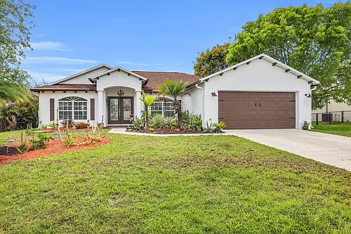 2644 SW Fairgreen Rd Photo 1