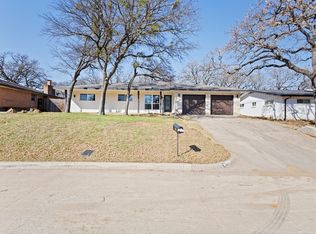 1117 Wade Dr, Bedford, TX 76022