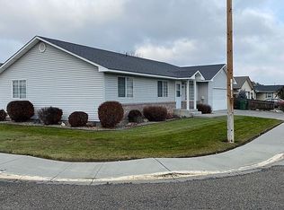 183 SW 18th St, Ontario, OR 97914