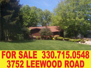 3752 Leewood Dr, Stow, OH 44224