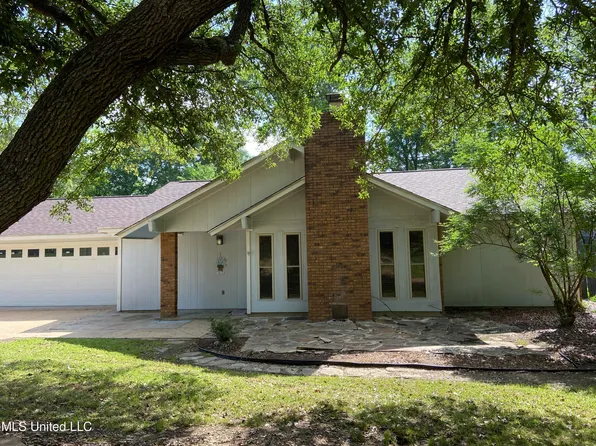 108 Spanish Moss Dr, Clinton, MS 39056