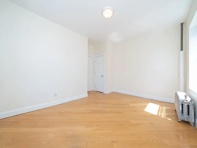370 Fort Washington Ave #503 — Photo 10