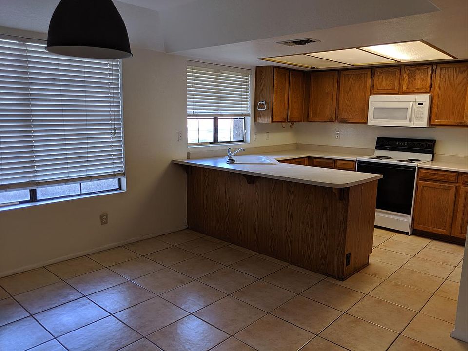 1st image of 609 E Mesquite Cir Unit E125