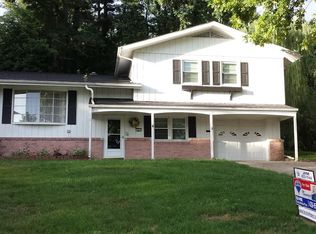 41 Eastmoreland Dr, Decatur, IL 62521