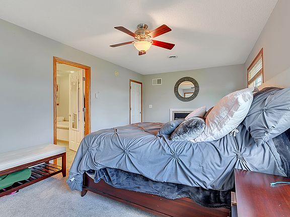 5th image of 1408 Fieldstone Dr