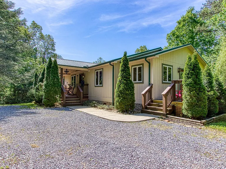3708 Harris Mountain Way — Photo 38