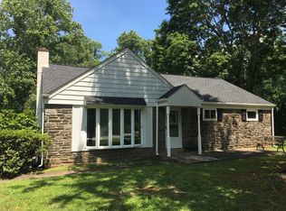 551 Byberry Rd, Huntingdon Valley, PA 19006