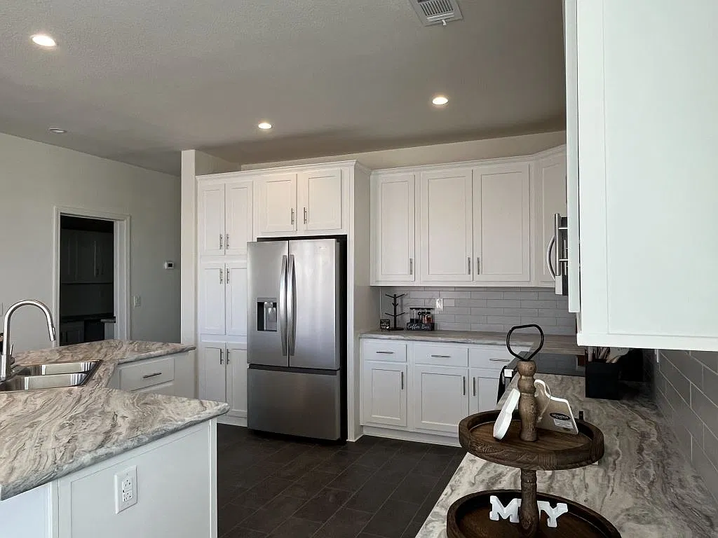 2 bed, 2.0 bath, 1608 sqft, $1,749 — Photo 4