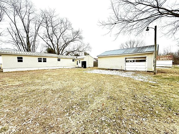 4th image of 13601 NE Reid Rd NW