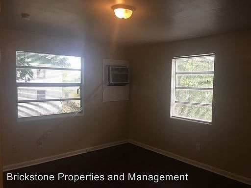 1st image of 5650 Windermere Dr