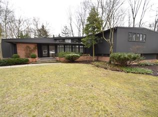 1296 Virginia Trl, Youngstown, OH