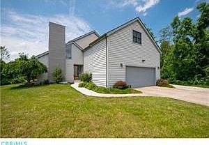 1st image of 8393 Riverside Dr