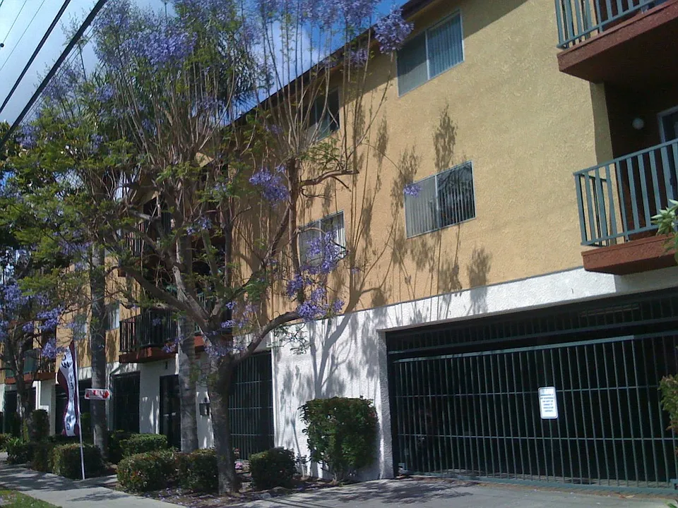 1362 Temple Ave.