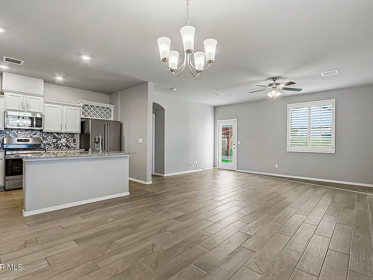 12365 Desert Vista Ave — Photo 15