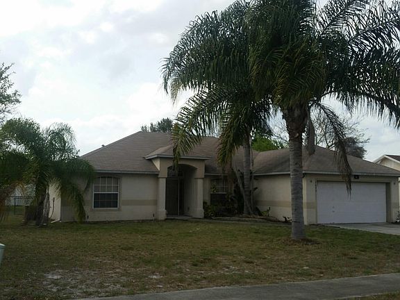 3rd image of 1670 Hallcrest Dr