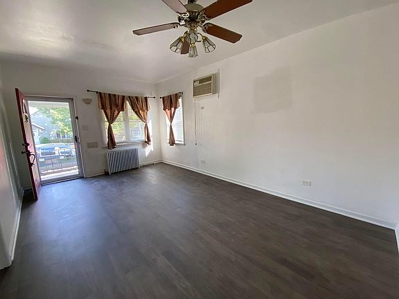 2nd image of 4550 N Merrimac Ave #1