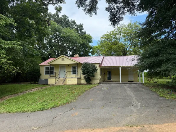 4303 Warrenton Rd, Guntersville, AL 35976
