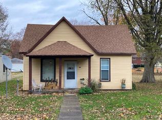 212 S Main Ave, Minier, IL 61759