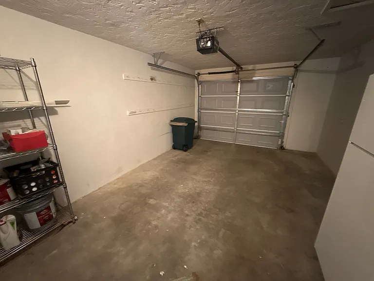 219 S Jefferson St — Photo 11