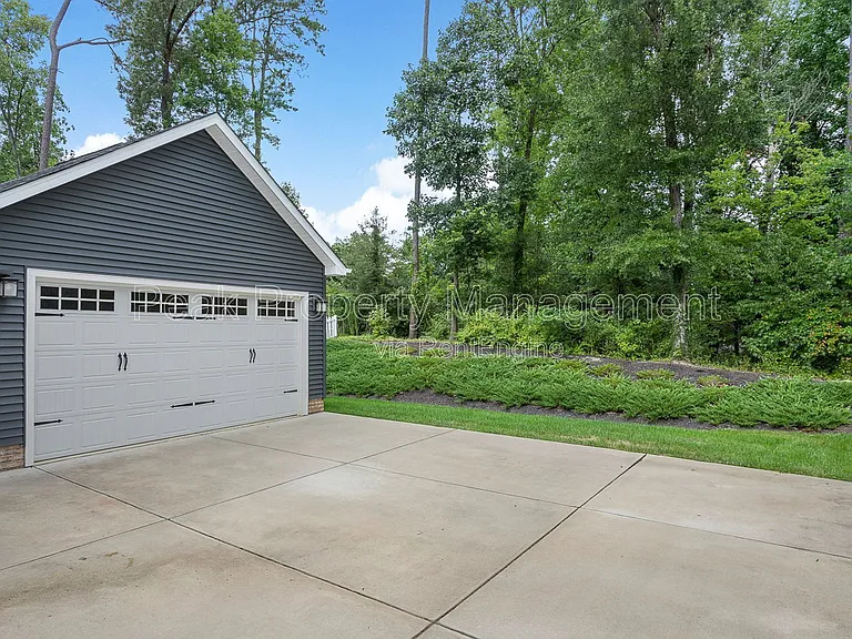 1633 Bilder Ct — Photo 25