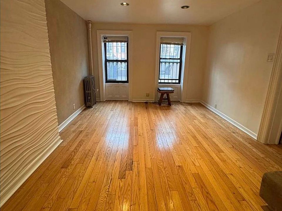 1st image of 386 Sterling Pl
