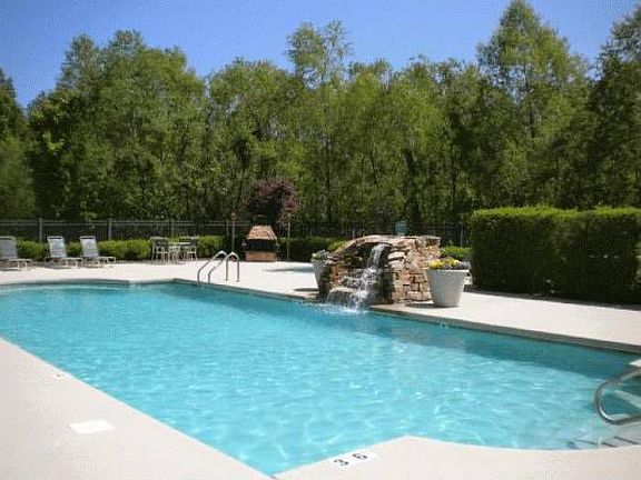 SWIMMING POOL WITH WATERF