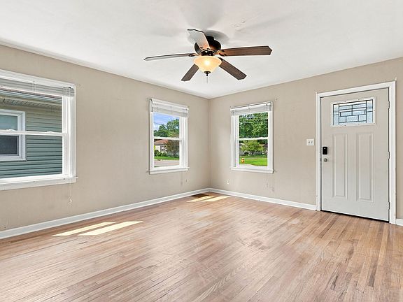 5th image of 1132 53rd St