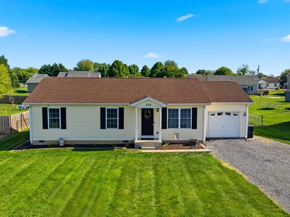 204 Sonya Ln, Bunker Hill, WV 25413