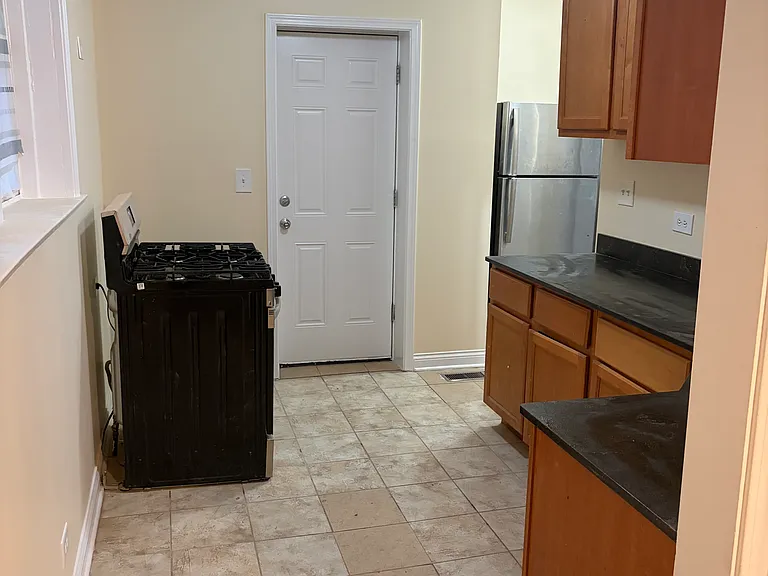 9022 S Justine St #1 — Photo 17