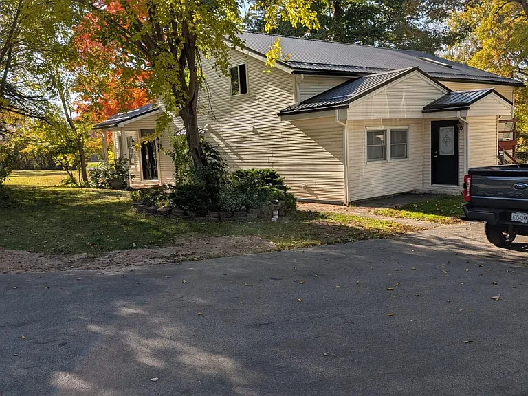 270 Heim Rd — Photo 17