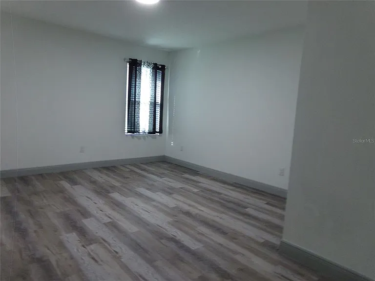 2262 Fernwood St #B — Photo 16