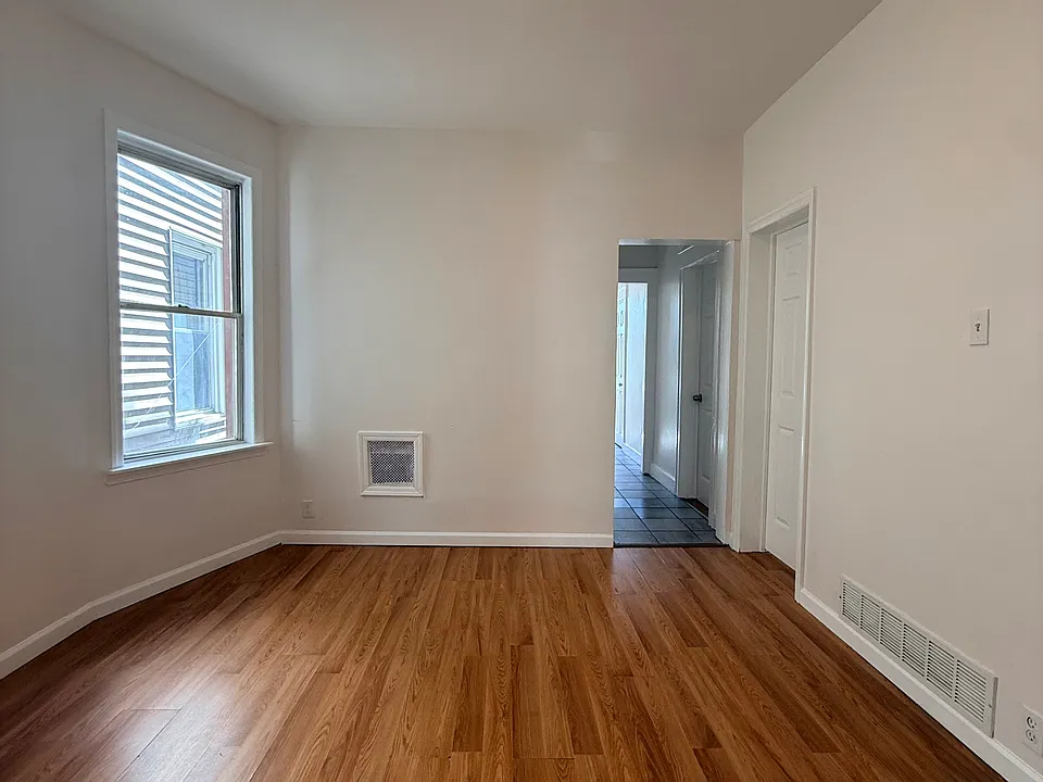 165 Lembeck Ave #1