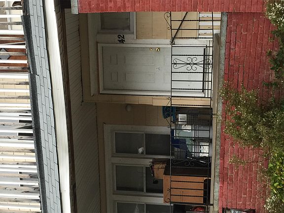 4th image of 42 Butler Ave #2