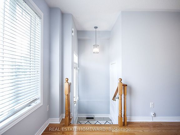 4th image of 378 Cornell Rouge Blvd