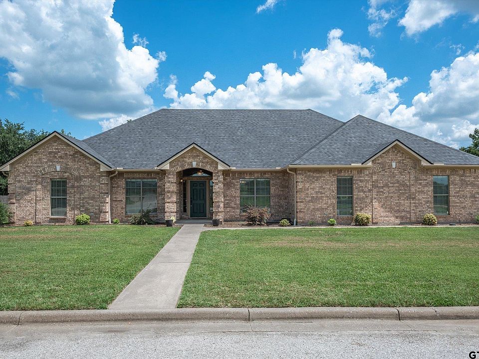 1st image of 118 Lake Meadow Blvd