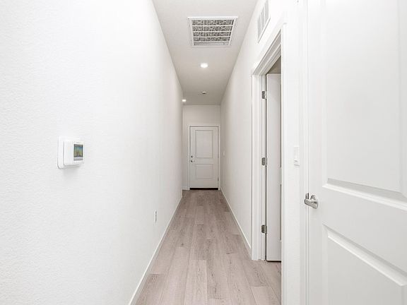 2nd image of 808 S Del Mar Avenue