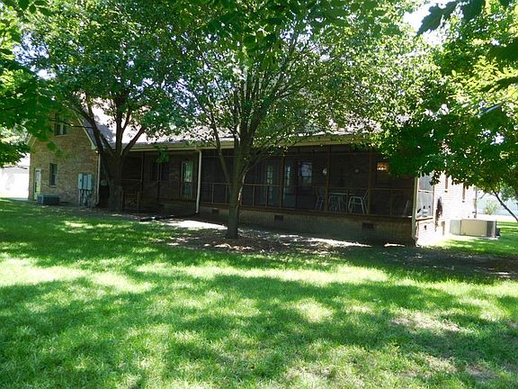 4th image of 221 Summitt Ave