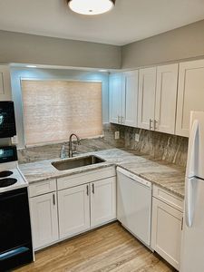 495 Miller Ave APT 103, Rochester, MI, 48307