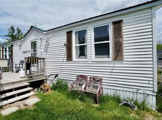 5A Edgewood St, Saint Stephen, NB E3L 3C3