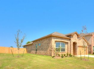 10333 NW 25th St, Yukon, OK 73099