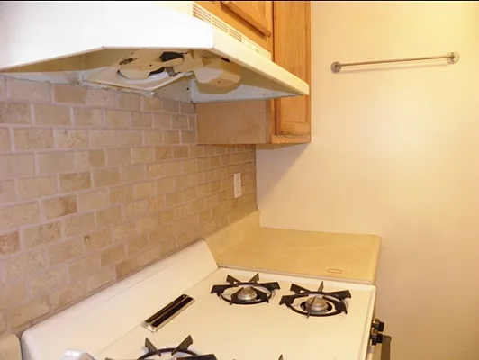 Rented by Bedford Brownstone Realty | media 23